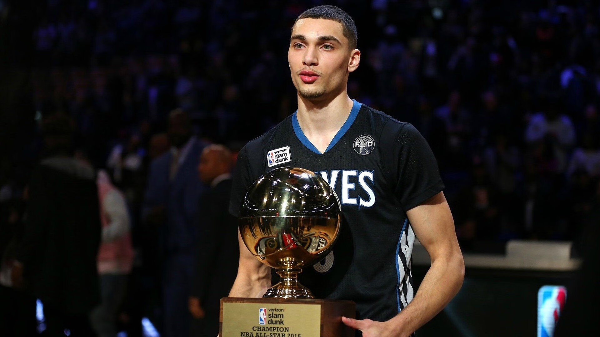 锡安主宰比赛走向，山西队制霸马刺，一场跨界篮球奇迹的深度解析